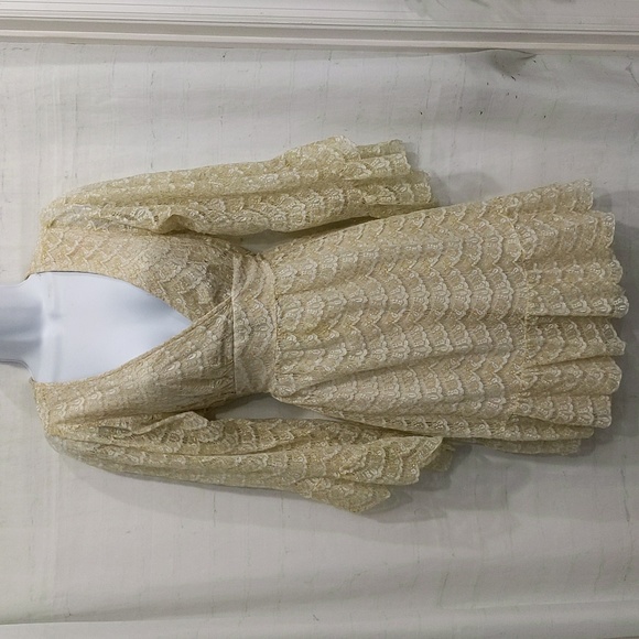 Betsey Johnson Dresses & Skirts - Betsey Johnson Gold Shimmer Lace 3/4 Sleeve Ruffle Hem Boho Cocktail Dress